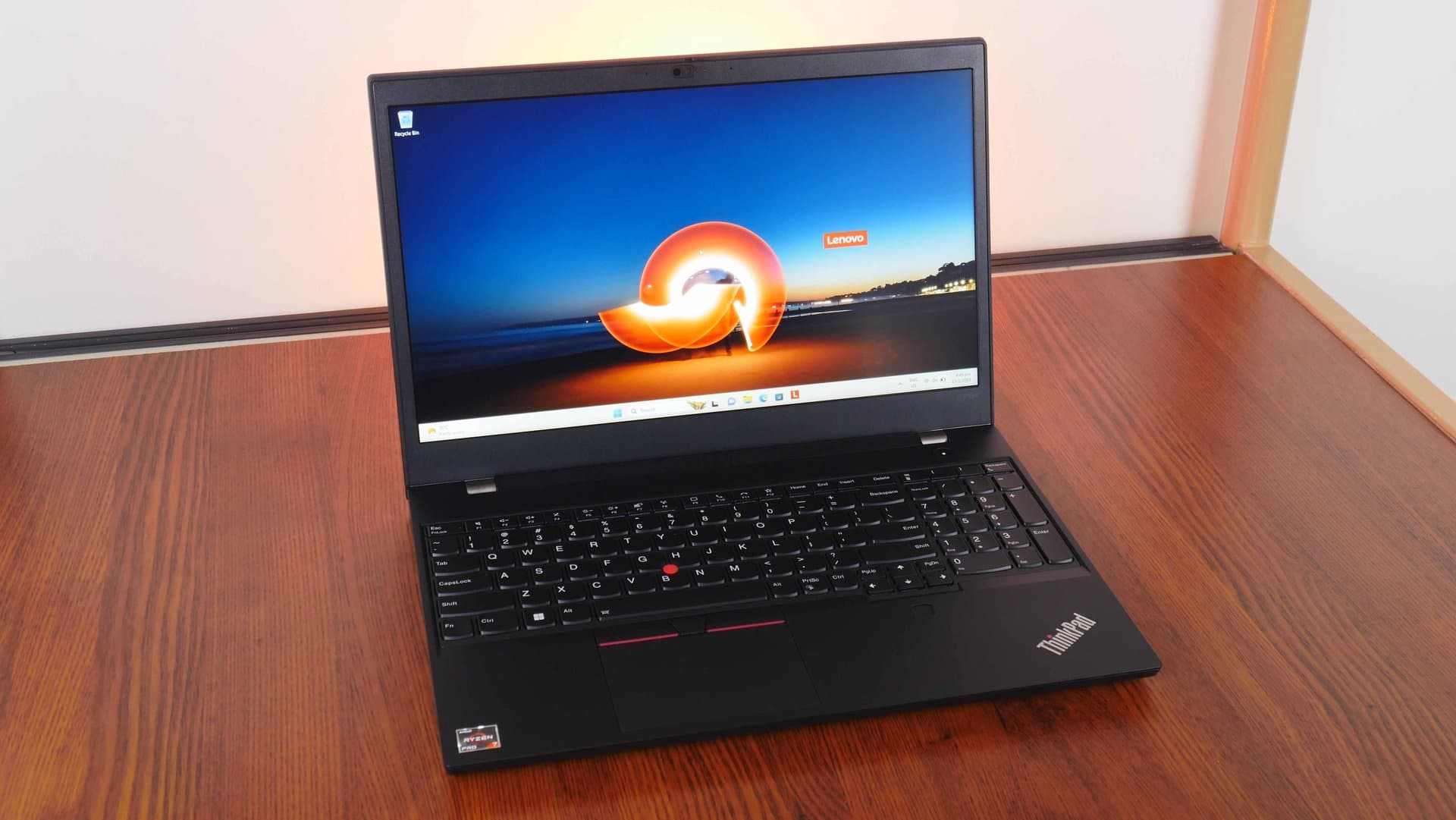 Lenovo ThinkPad P15v i7-12th Gen | Nvidia T1200 صورة رقم 1