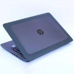 ⁦HP ZBook 15 G4 Mobile Workstation⁩ - الصورة ⁦2⁩